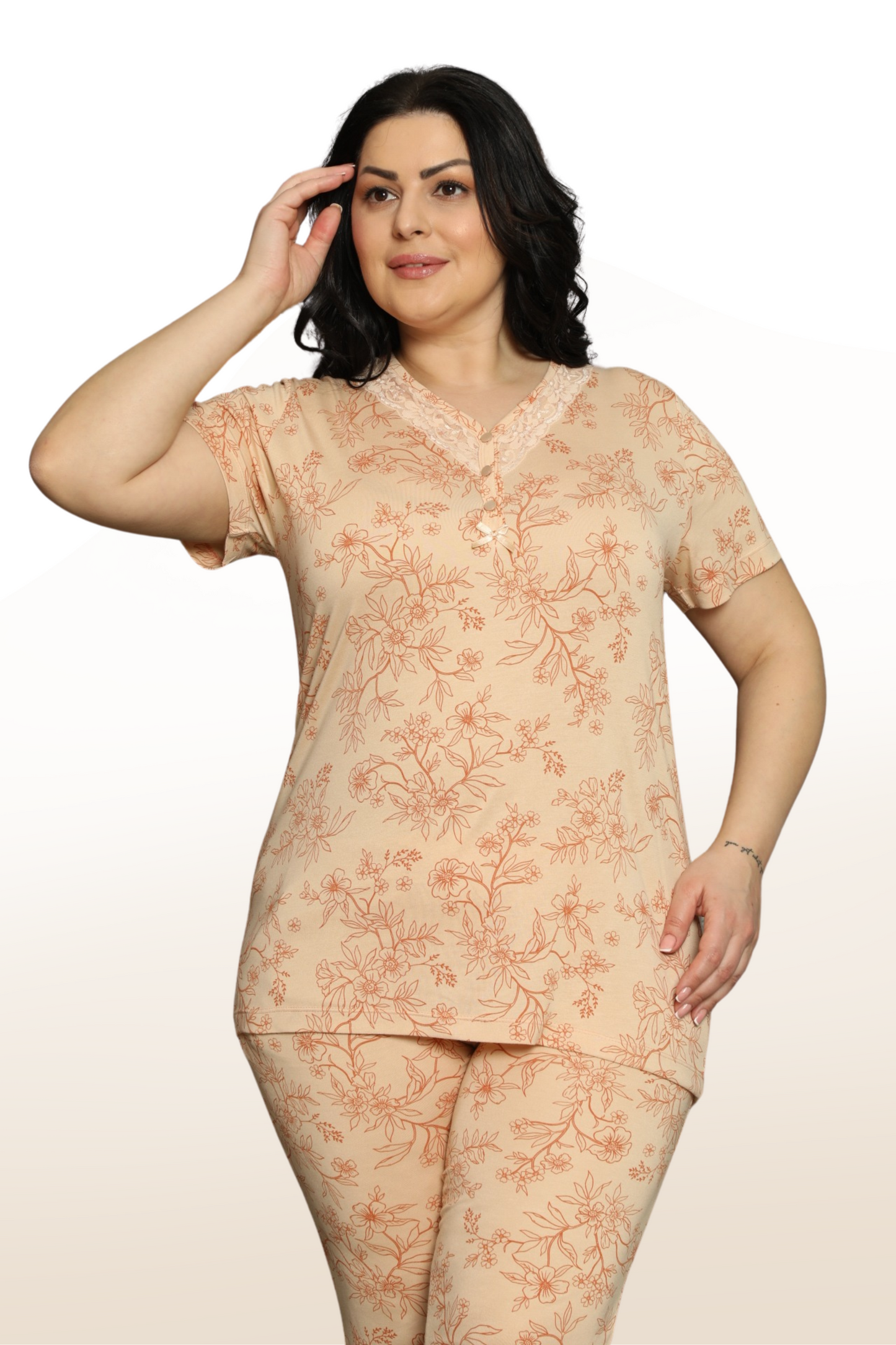 Ivy Pattern Short Sleeve Long Bottom Pajama Set: Elegant and Comfortable