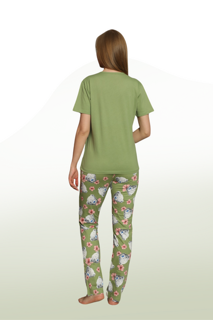 Cute Bear Pattern Short Sleeve Basic Collar Long Pajama Set: Fun and Comfort Together