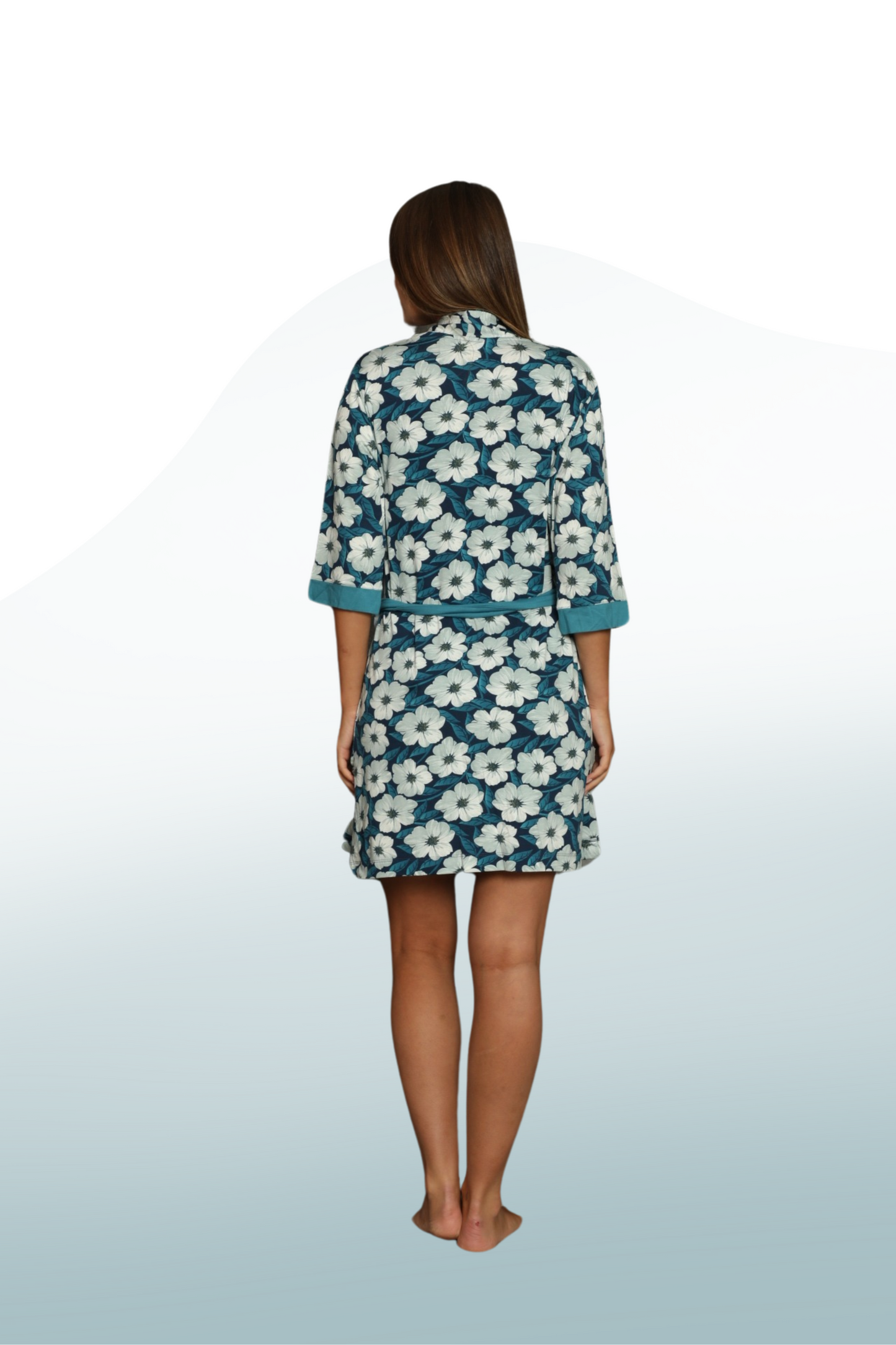 Daisy Pattern Nightgown and Robe Set Pajama: The Elegance of Blue